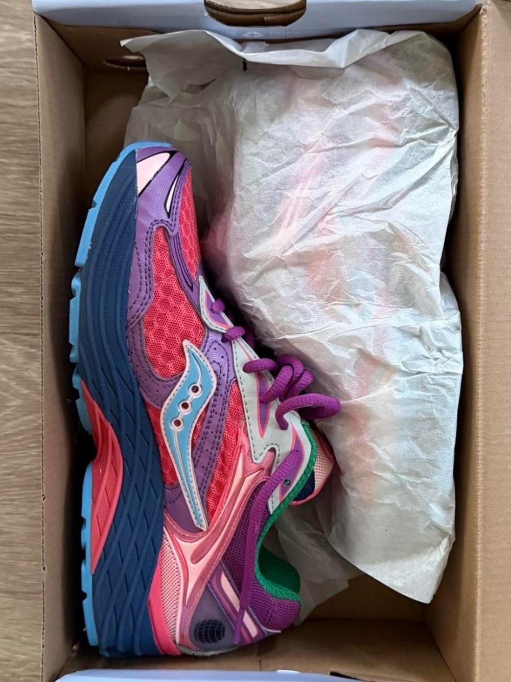 Saucony x Jae Tips Pro Grid Omni 9